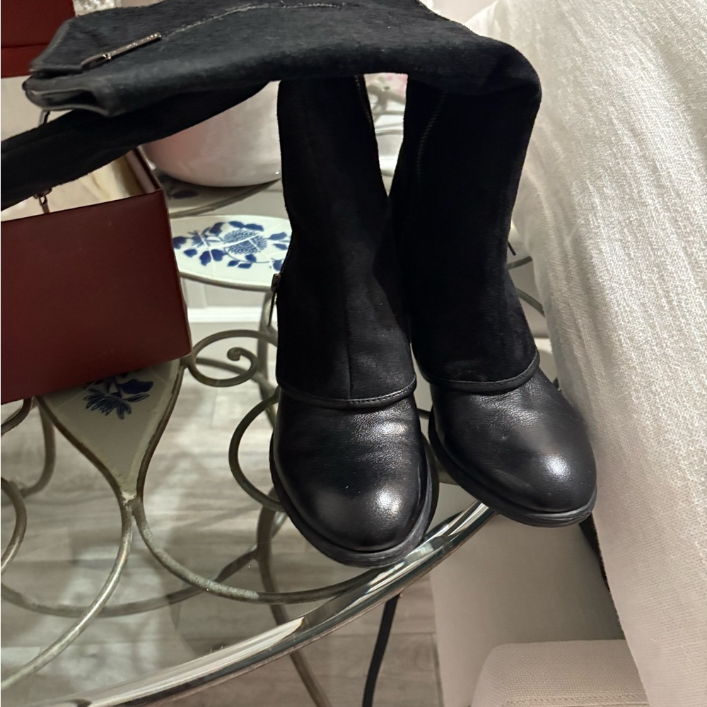 Donald J. Pliner Black Women's Boots